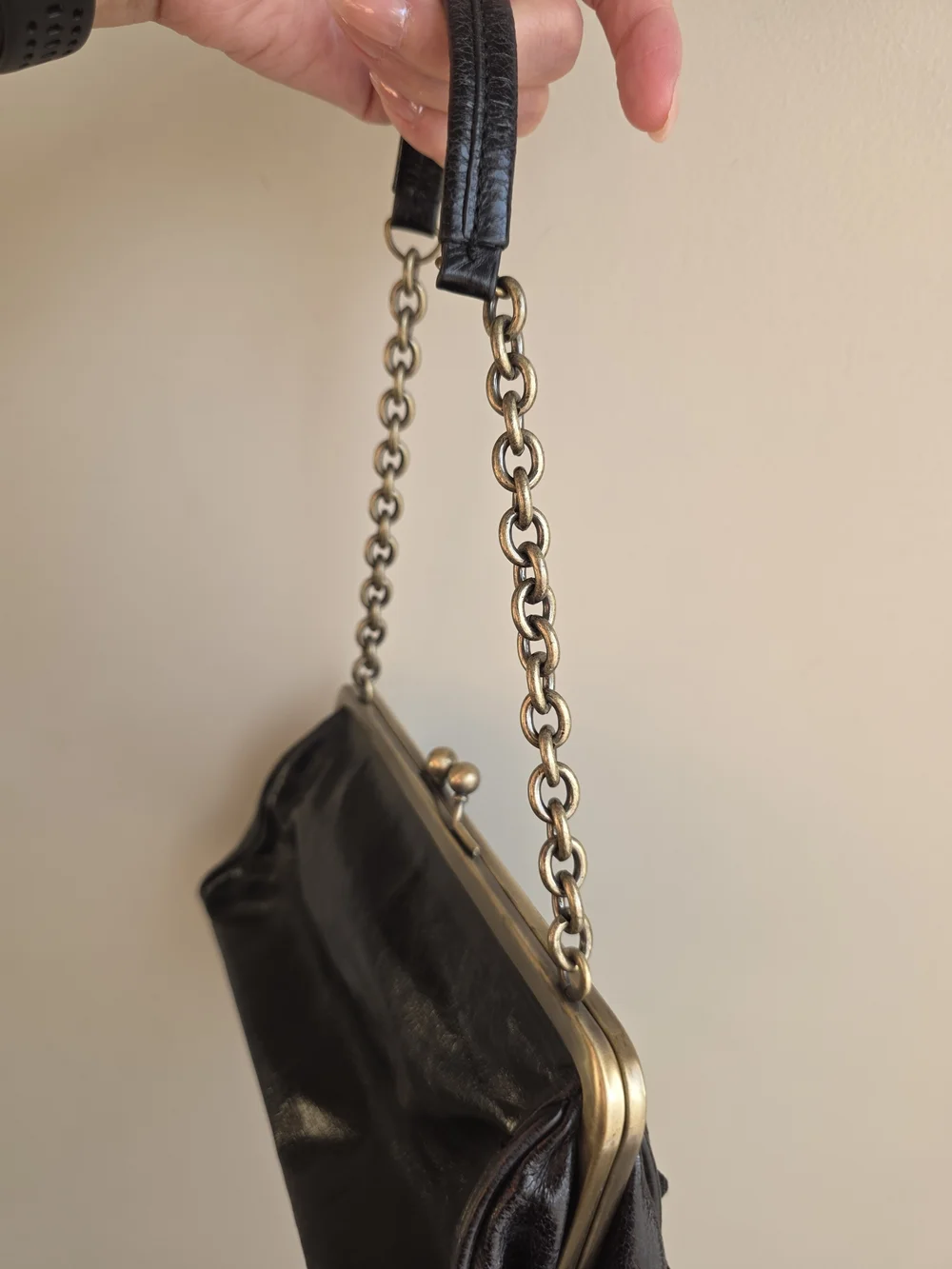 Vintage Cynthia Rowley Y2K Black Leather Kisslock Chain Purse Bag